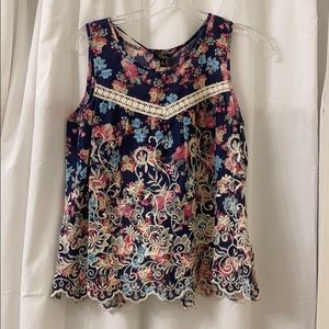 Floral embroidered tank top